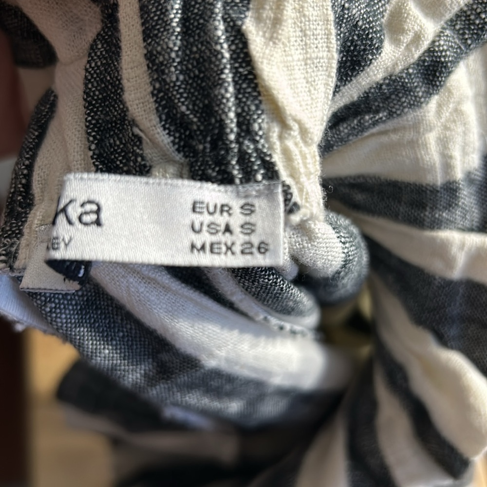 Bershka Shorts - Picture 4 of 4